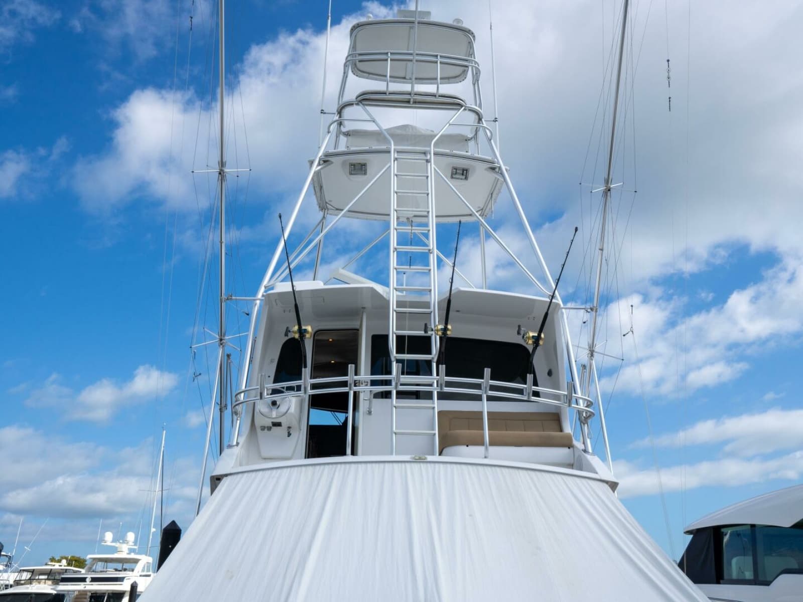2005 Viking 74 Enclosed Bridge - Photo 4