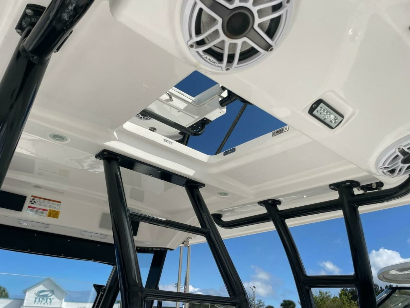 2022 Everglades 335 Center Console - Photo 24