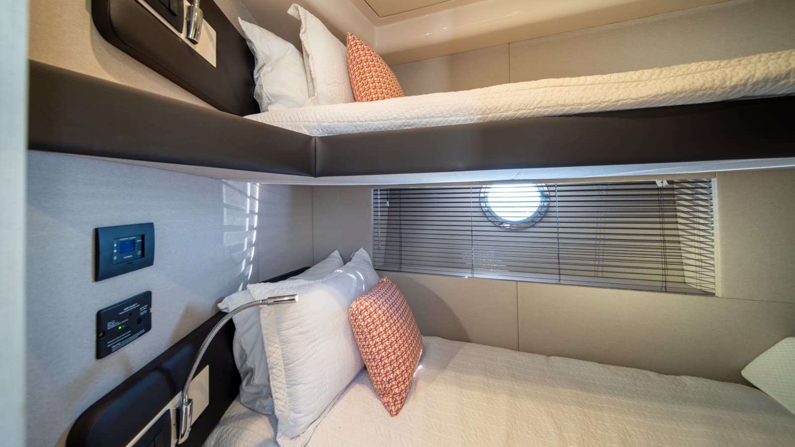 2020 Azimut 50 Flybridge - Photo 34
