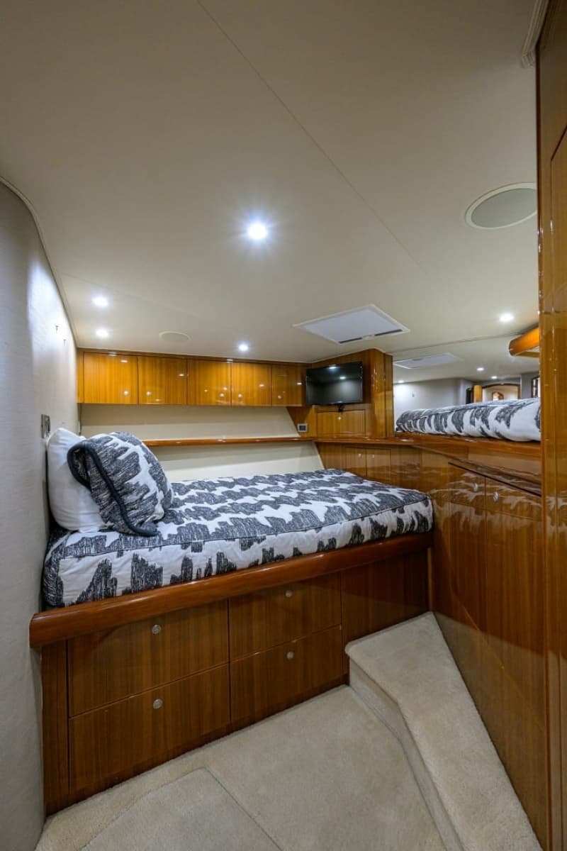 2008 Viking 68 Convertible - Photo 18