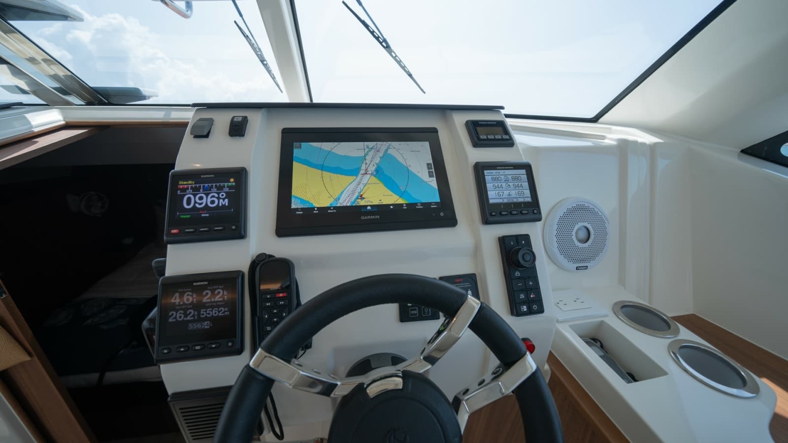 2021 Aquila 44 Motor Yacht - Photo 10