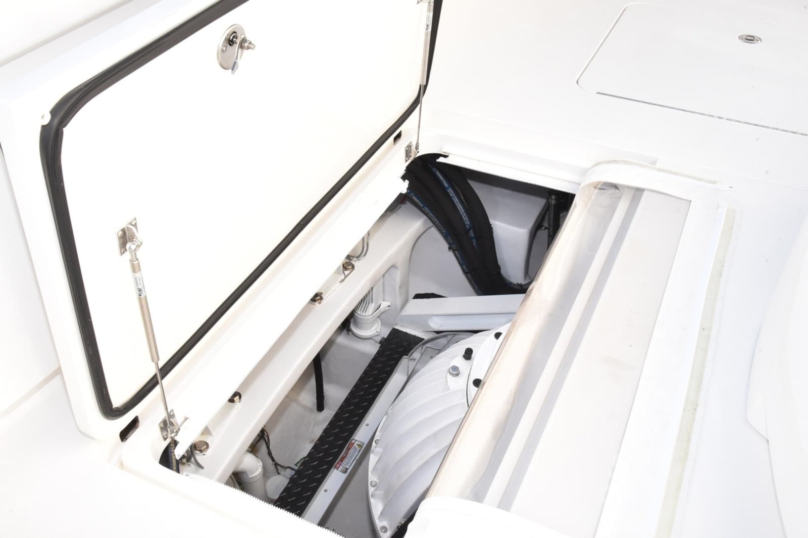 2019 Viking 80 Skybridge - Photo 191