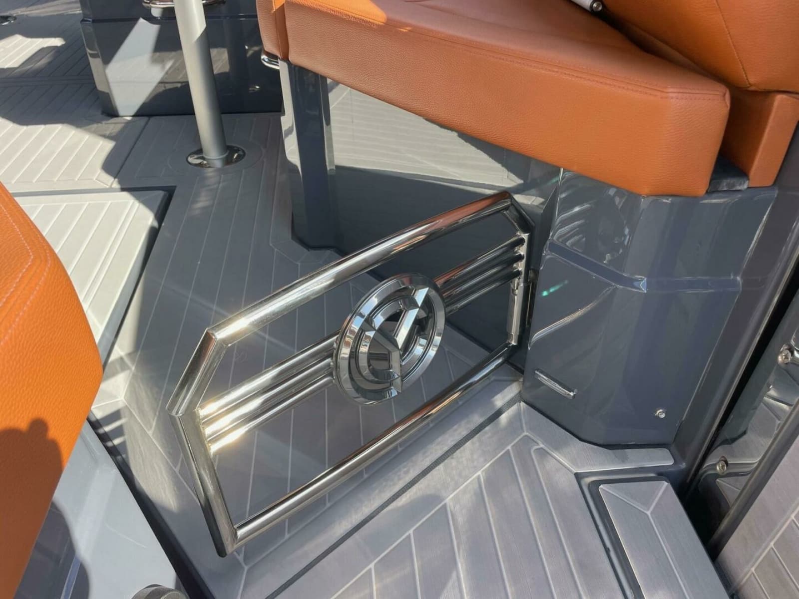 2023 Cruisers Yachts 38 GLS - Photo 15