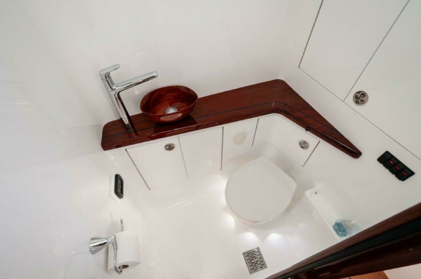 2024 Maverick Yachts Costa Rica 36 Walk Around - Photo 14