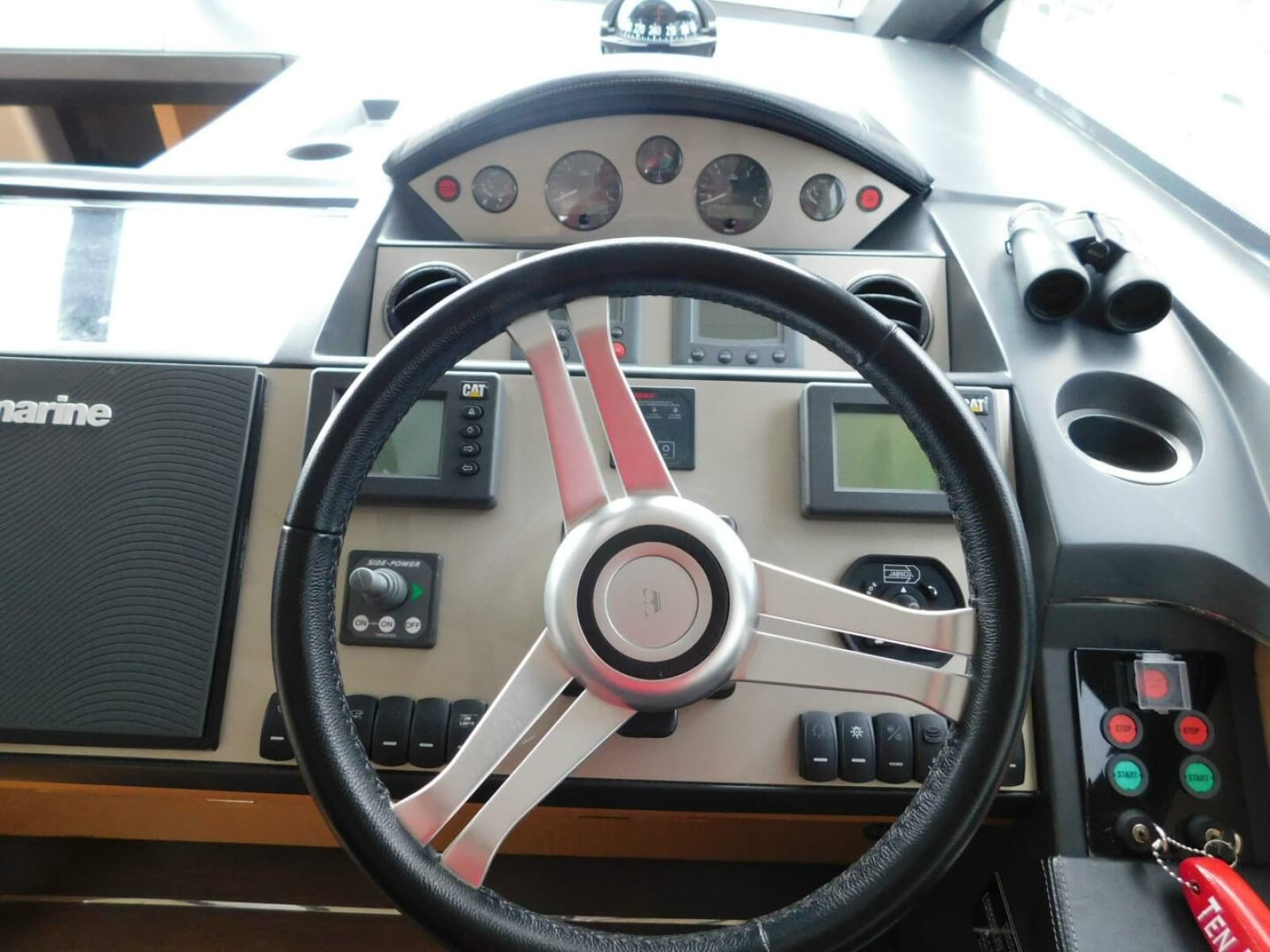 2011 Princess V52 - Photo 15