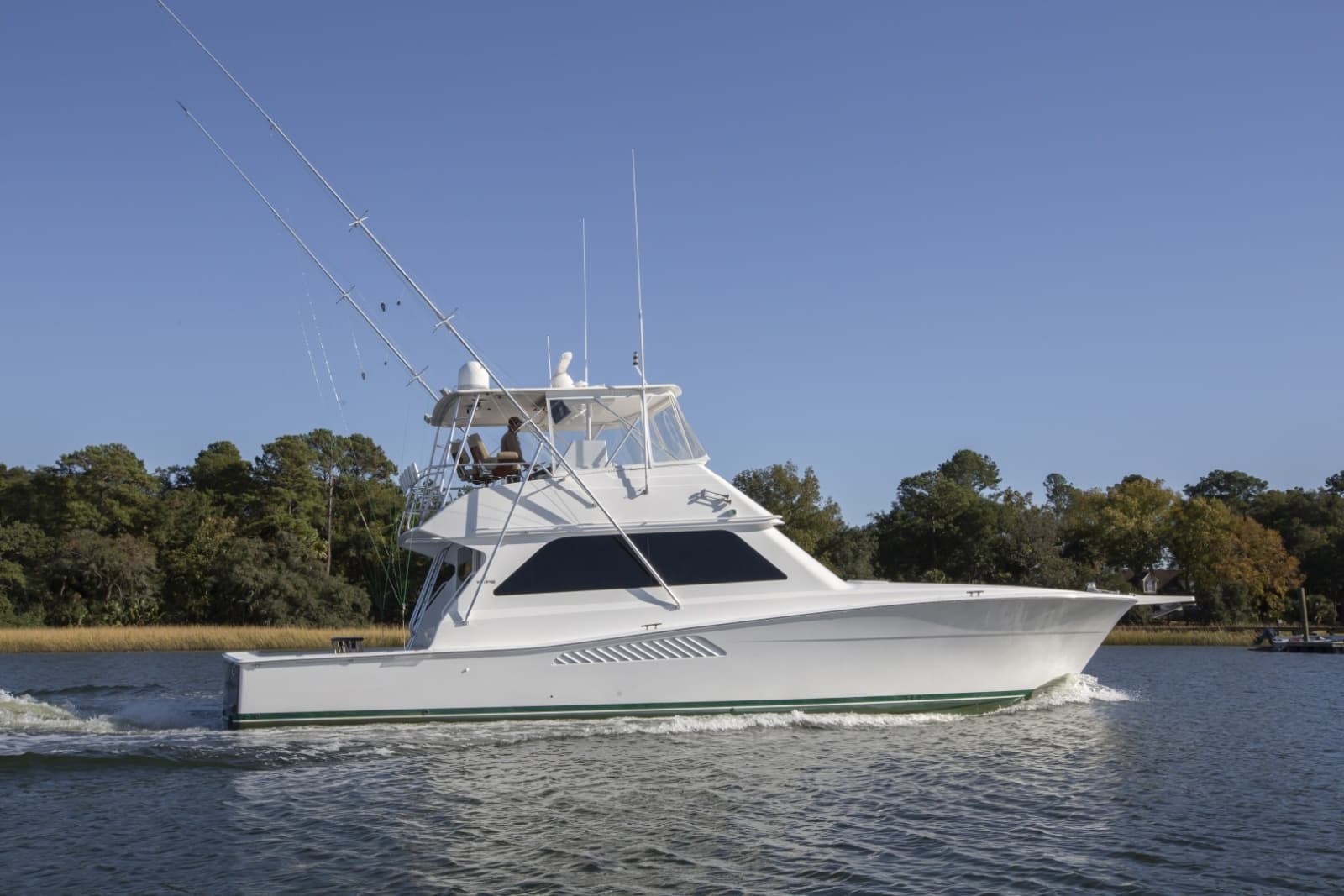 2001 Viking 50 Convertible - Photo 32