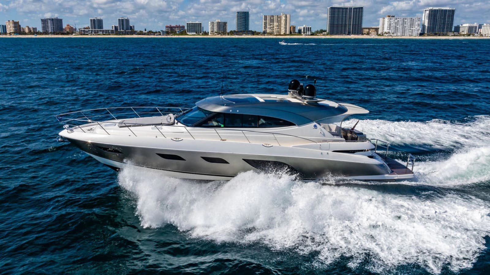 2022 Riviera 6000 Sport Yacht Platinum Edition - Photo 7