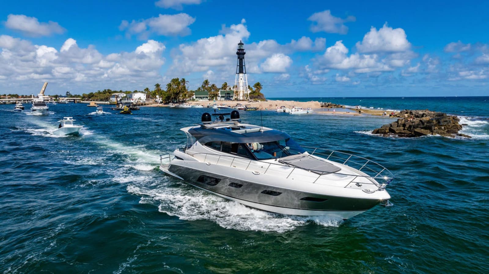 2022 Riviera 6000 Sport Yacht Platinum Edition - Photo 10