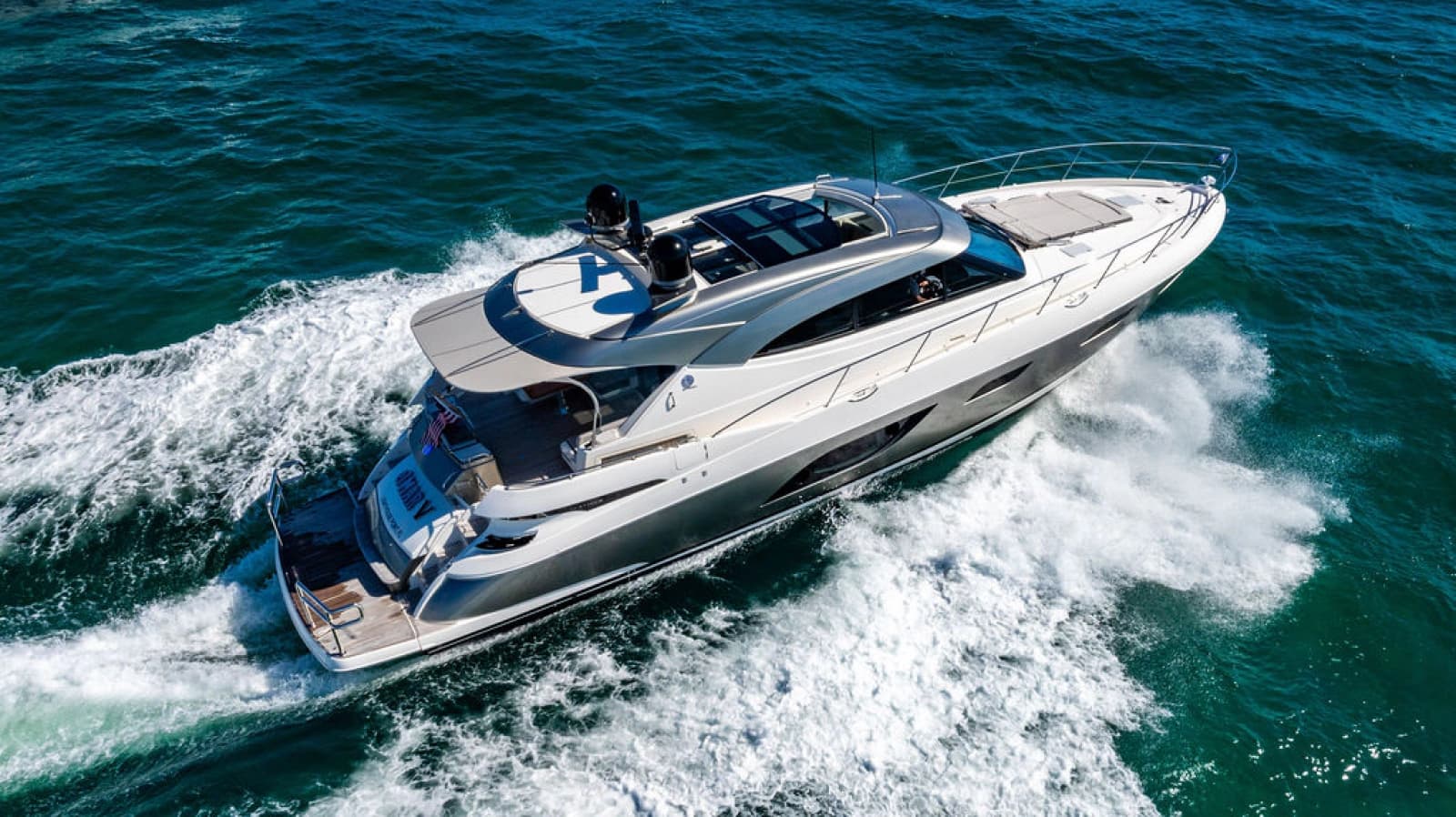 2022 Riviera 6000 Sport Yacht Platinum Edition - Photo 3