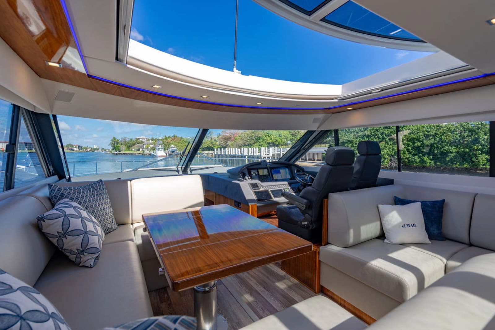 2022 Riviera 6000 Sport Yacht Platinum Edition - Photo 27
