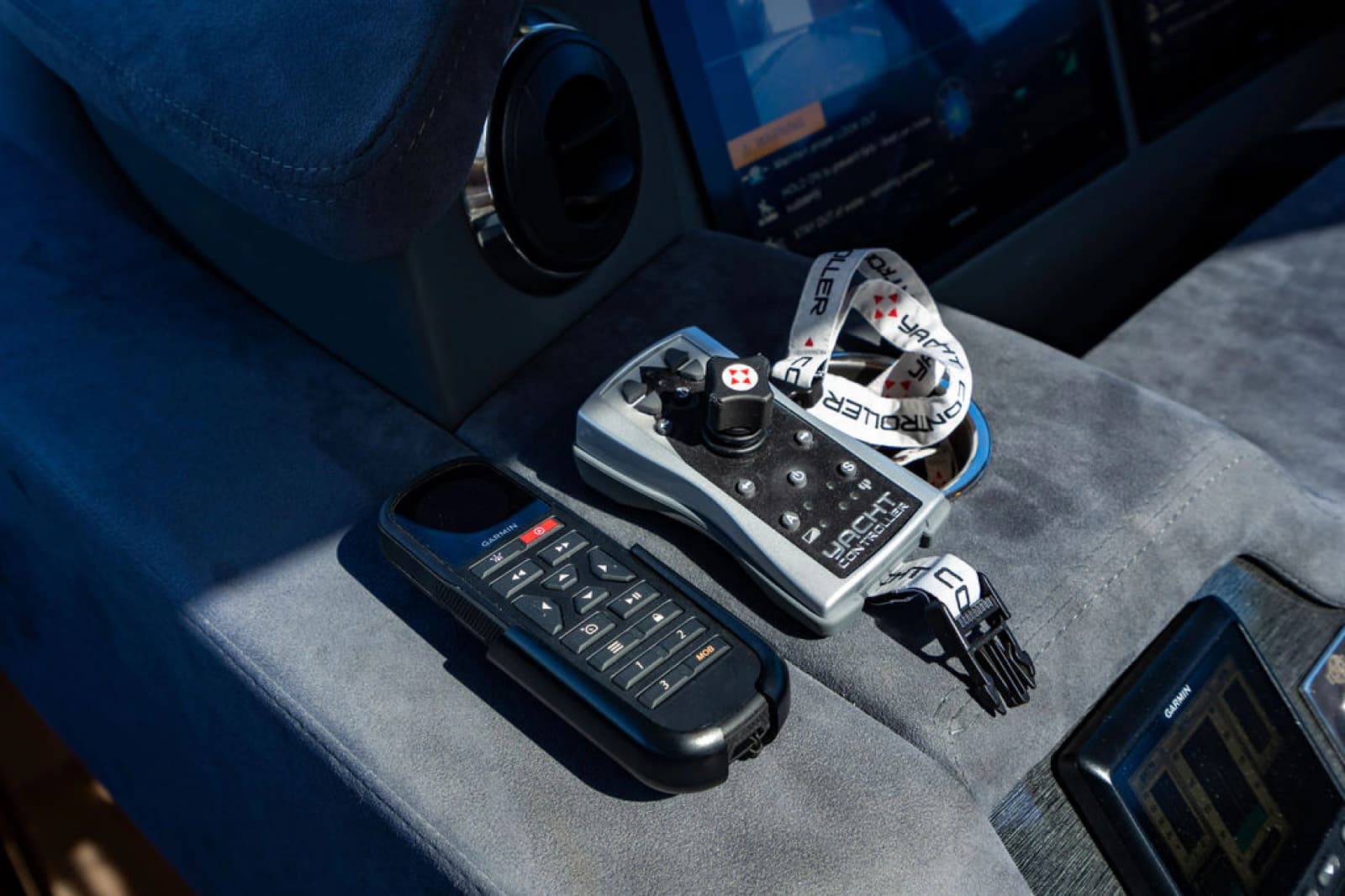 2022 Riviera 6000 Sport Yacht Platinum Edition - Photo 32
