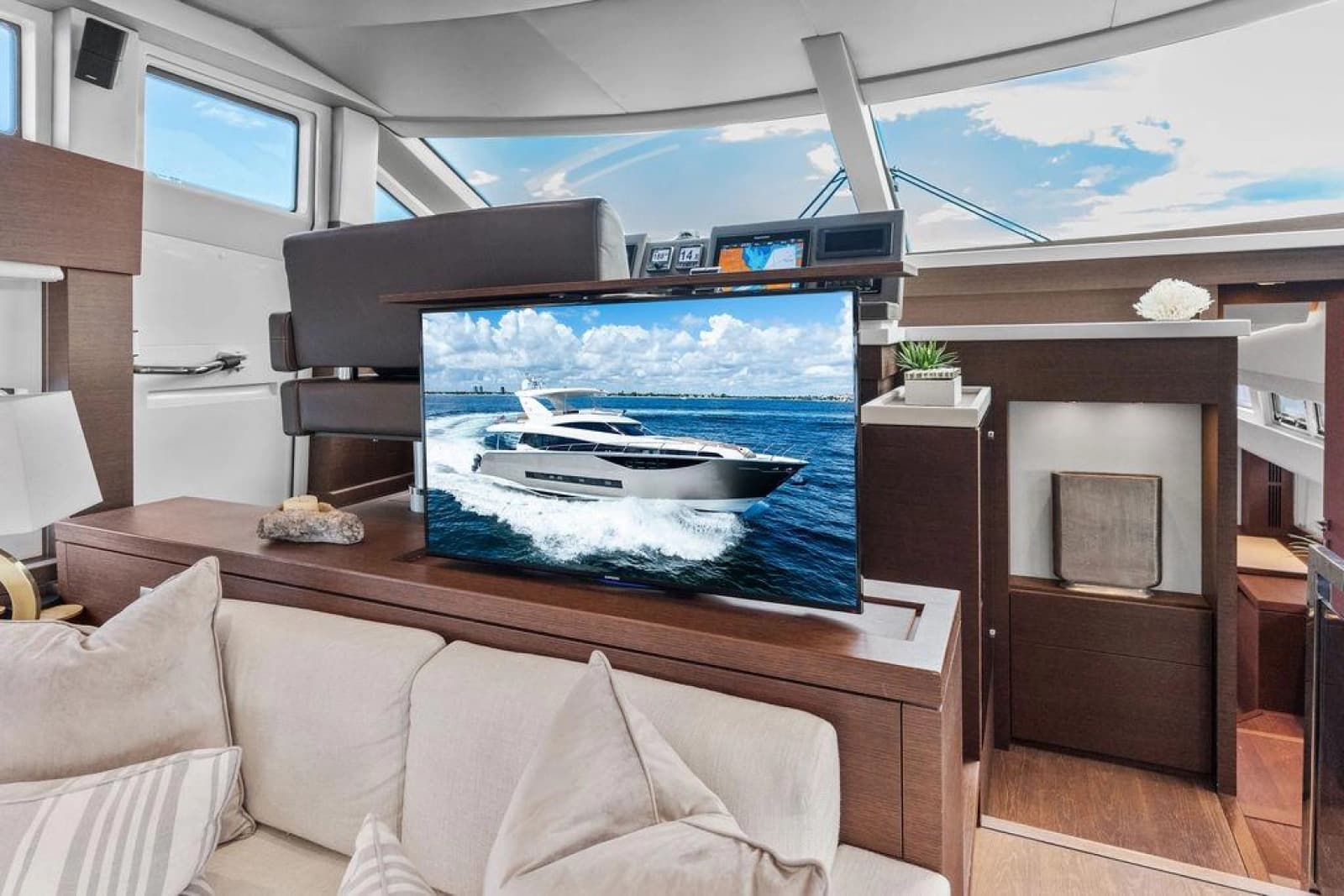 2016 Prestige 750 - Photo 45