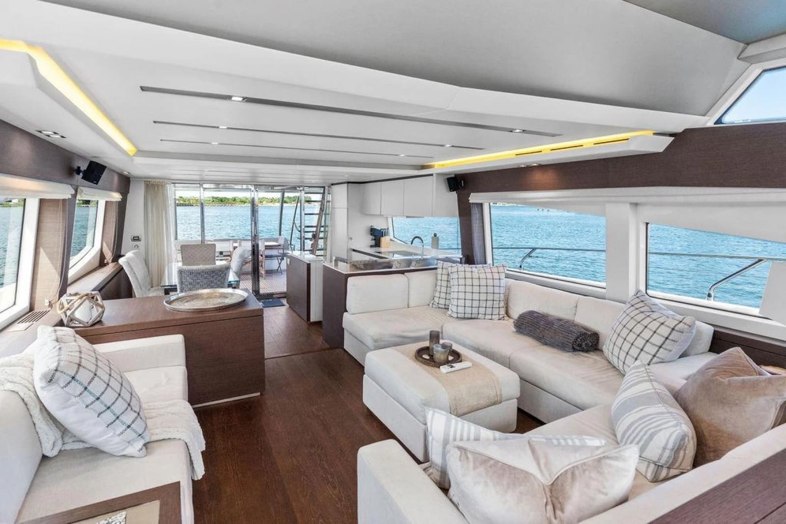 2016 Prestige 750 - Photo 39