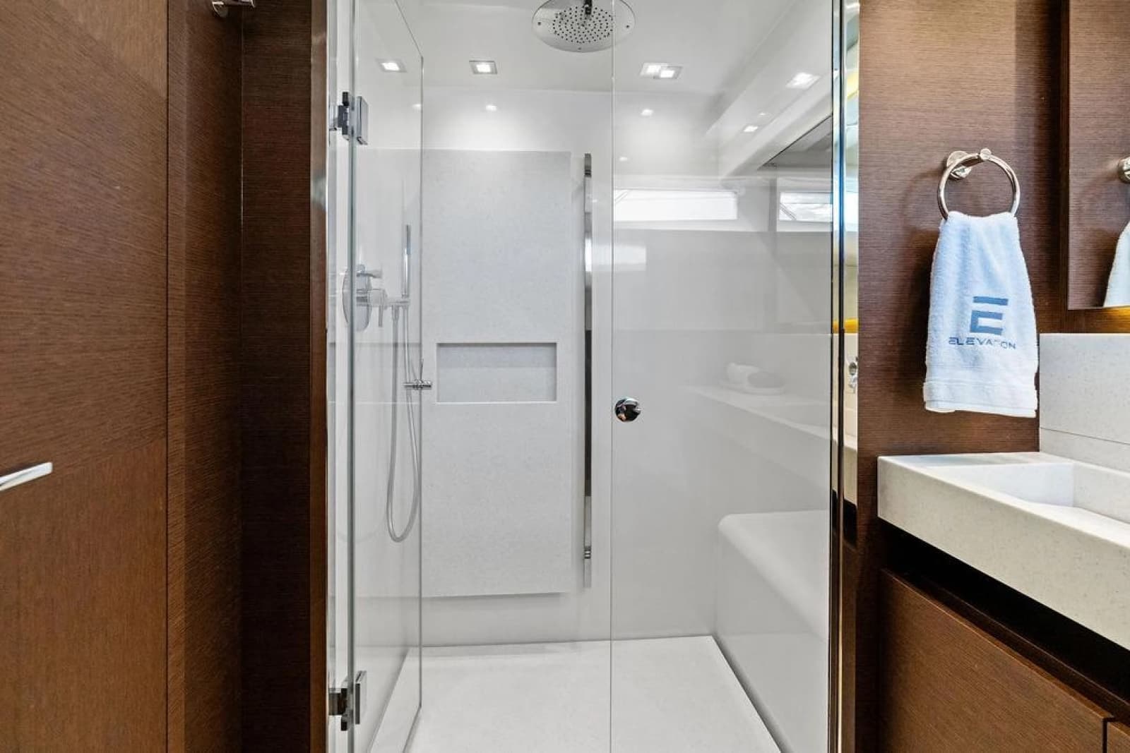 2016 Prestige 750 - Photo 54