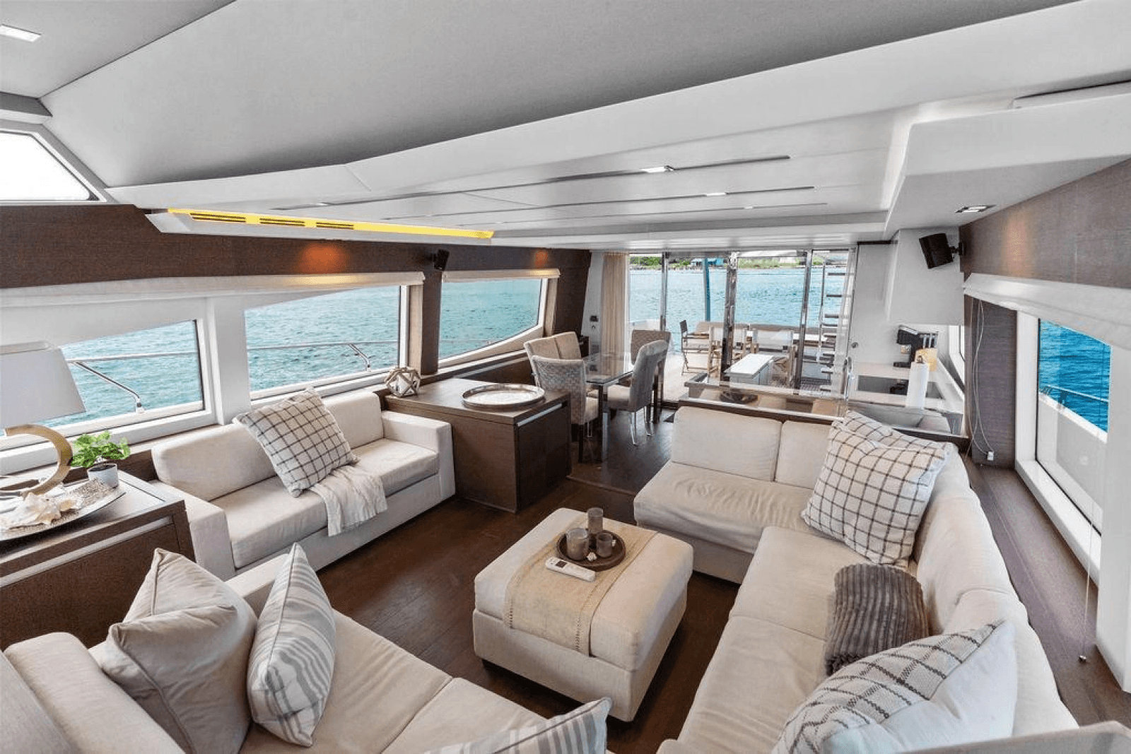 2016 Prestige 750 - Photo 43