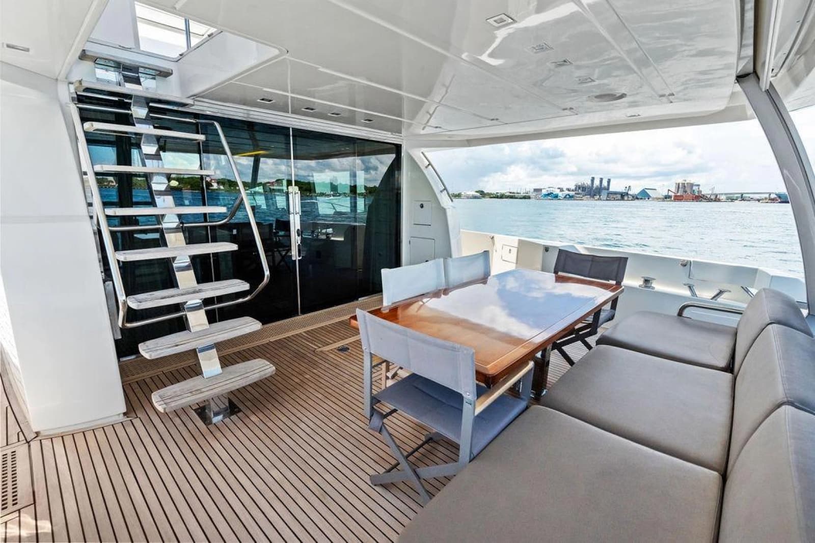 2016 Prestige 750 - Photo 19