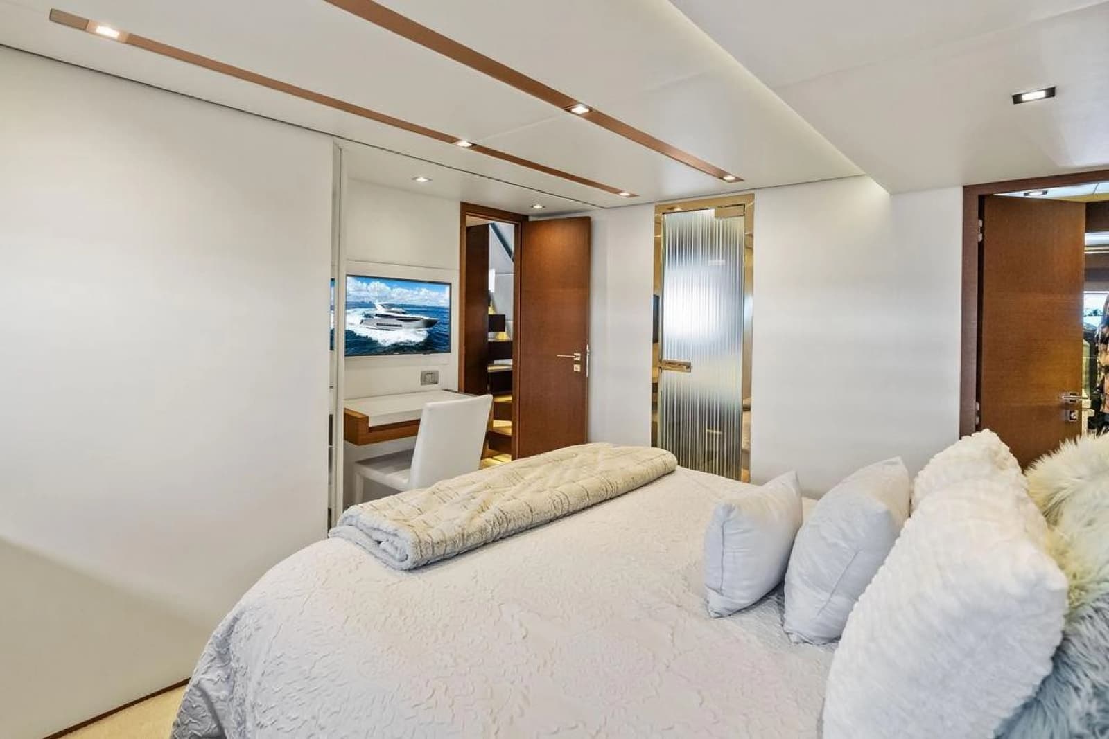 2016 Prestige 750 - Photo 60