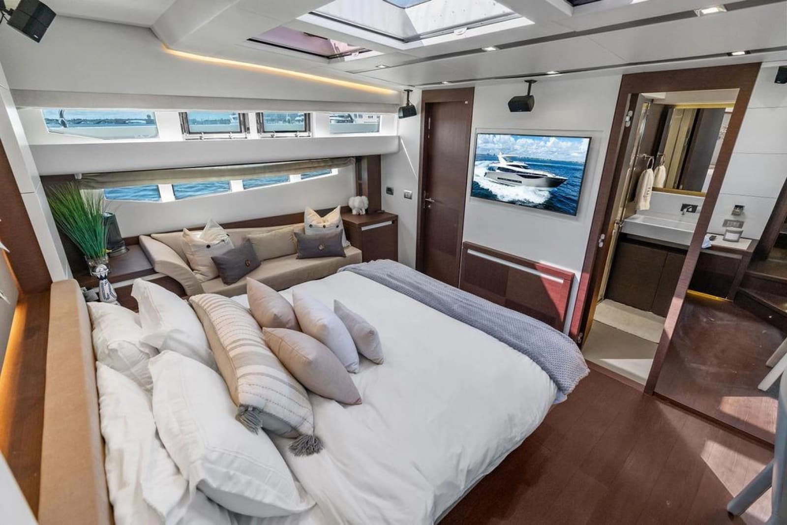 2016 Prestige 750 - Photo 48