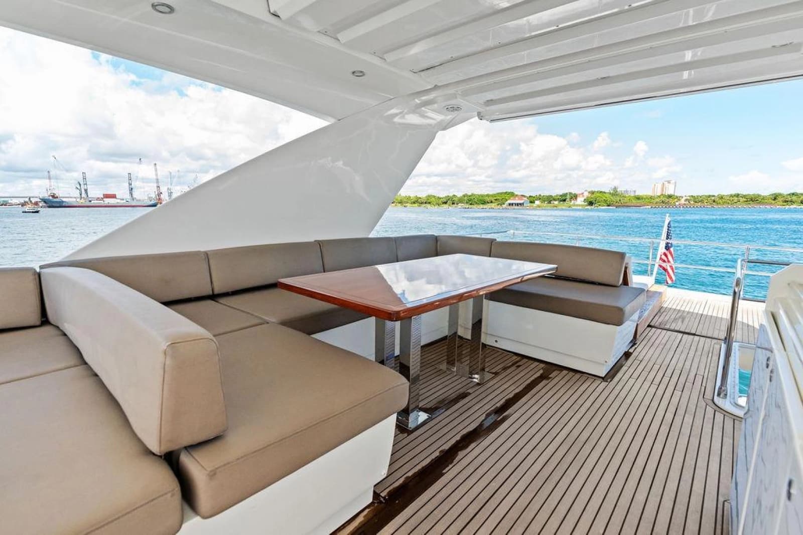 2016 Prestige 750 - Photo 23