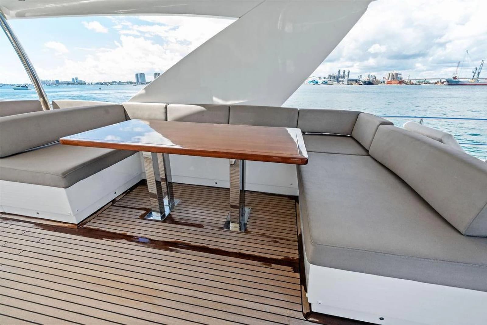 2016 Prestige 750 - Photo 24