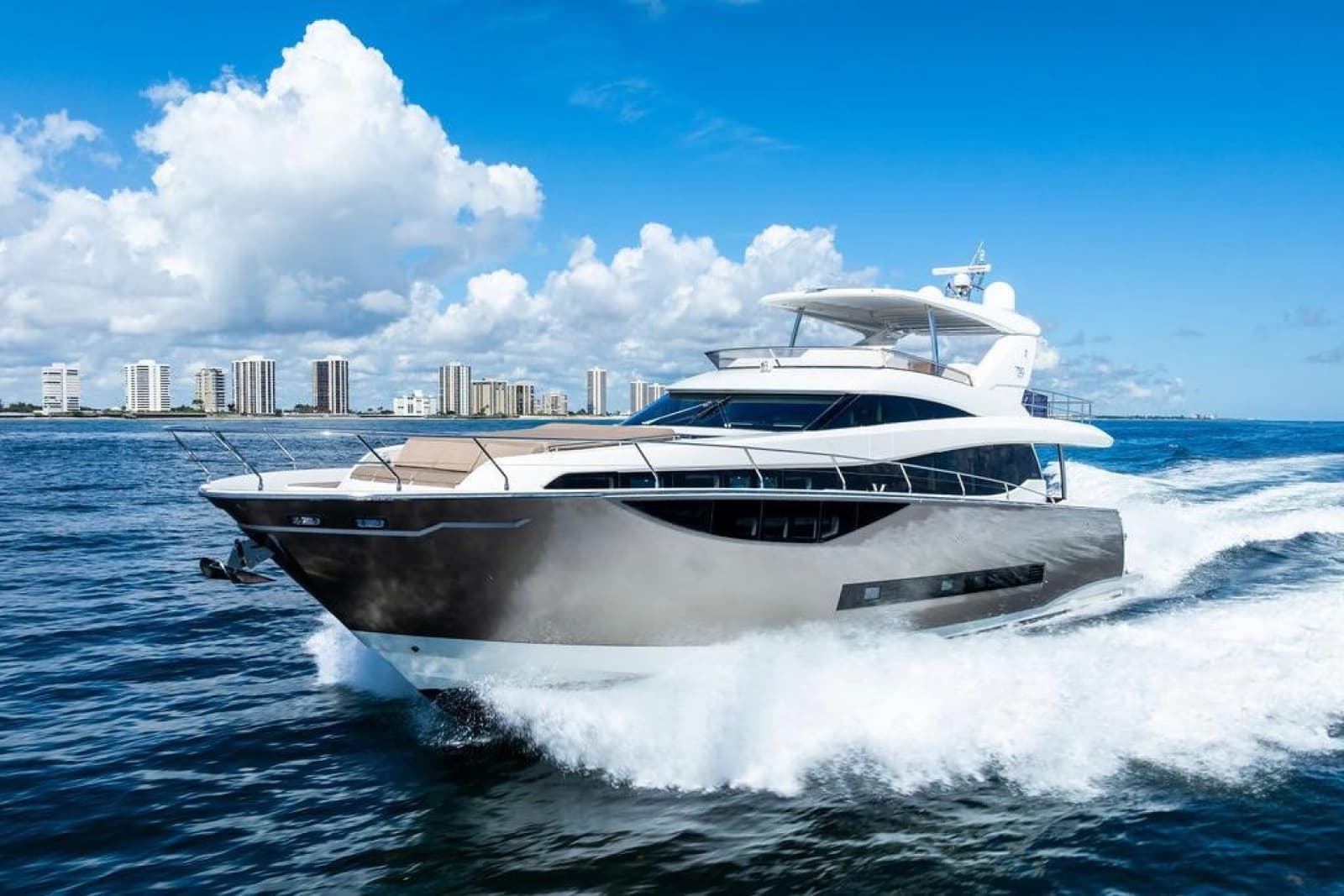 2016 Prestige 750 - Photo 2