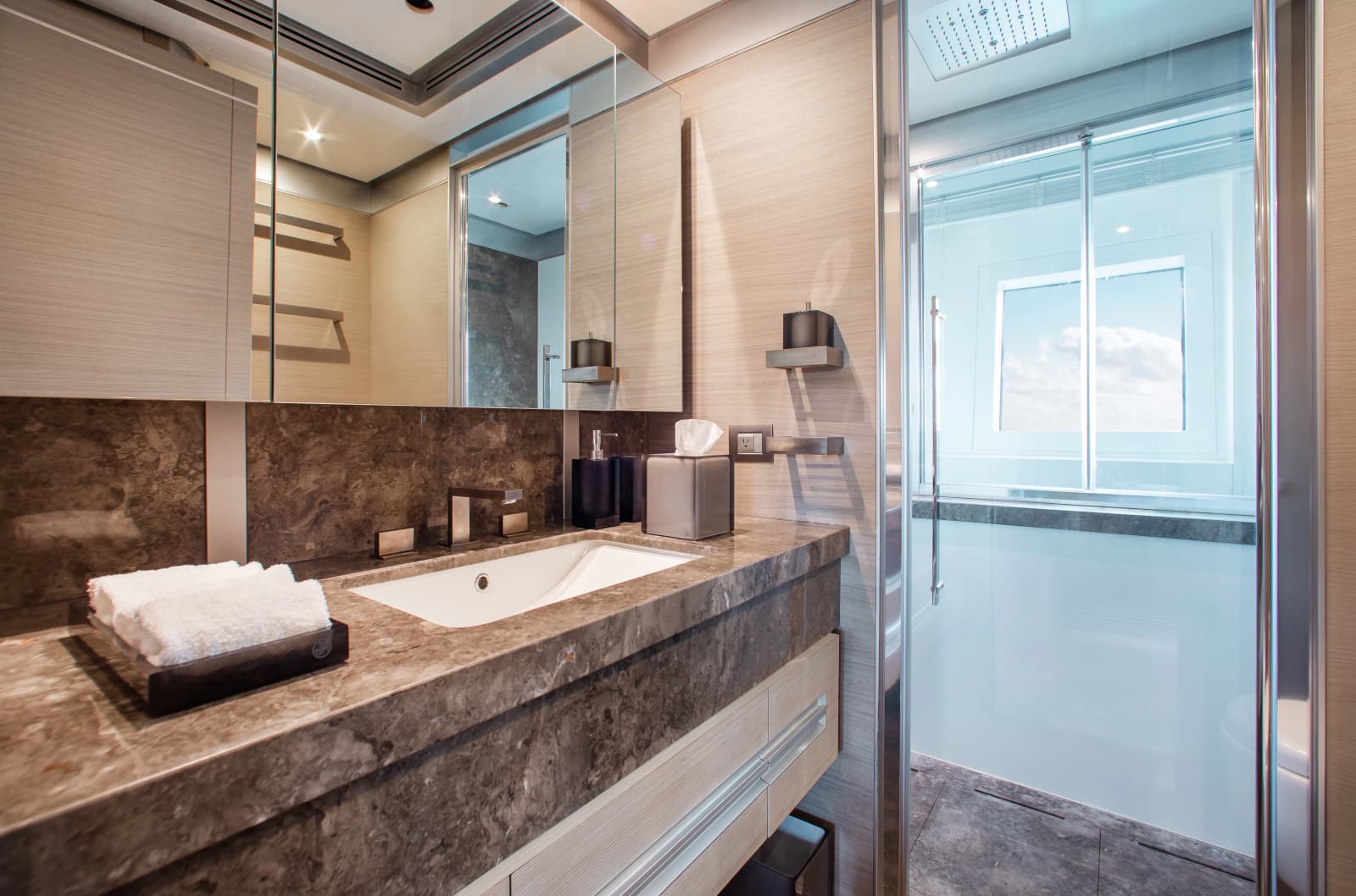 2014 Benetti Veloce 140 - Photo 13