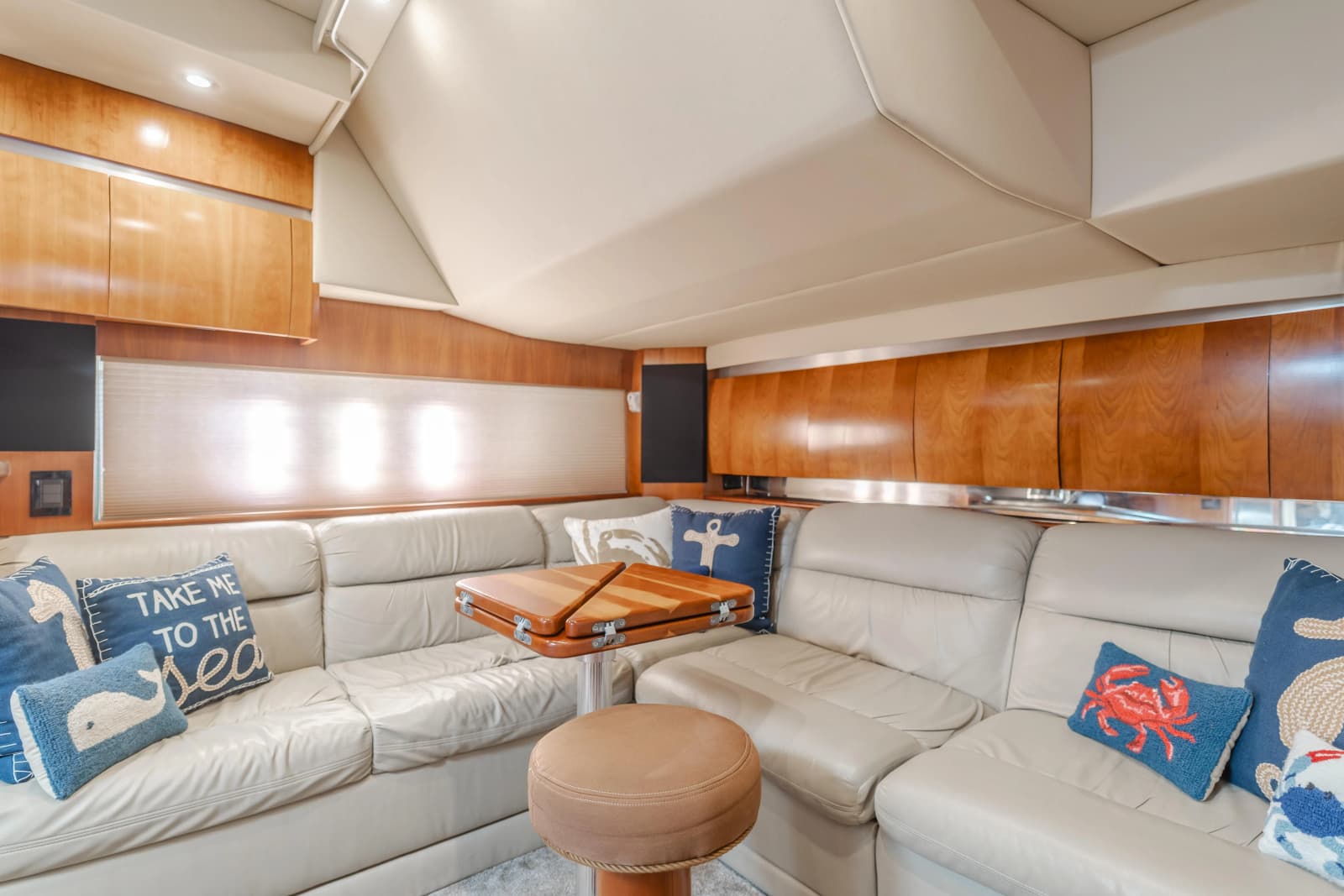 2006 Cruisers Yachts 420 Express - Photo 33