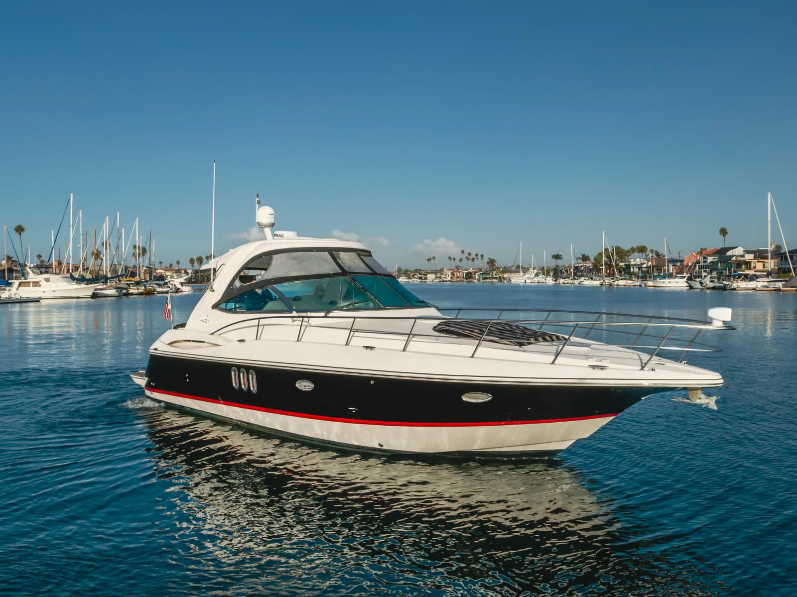 2006 Cruisers Yachts 420 Express - Photo 2