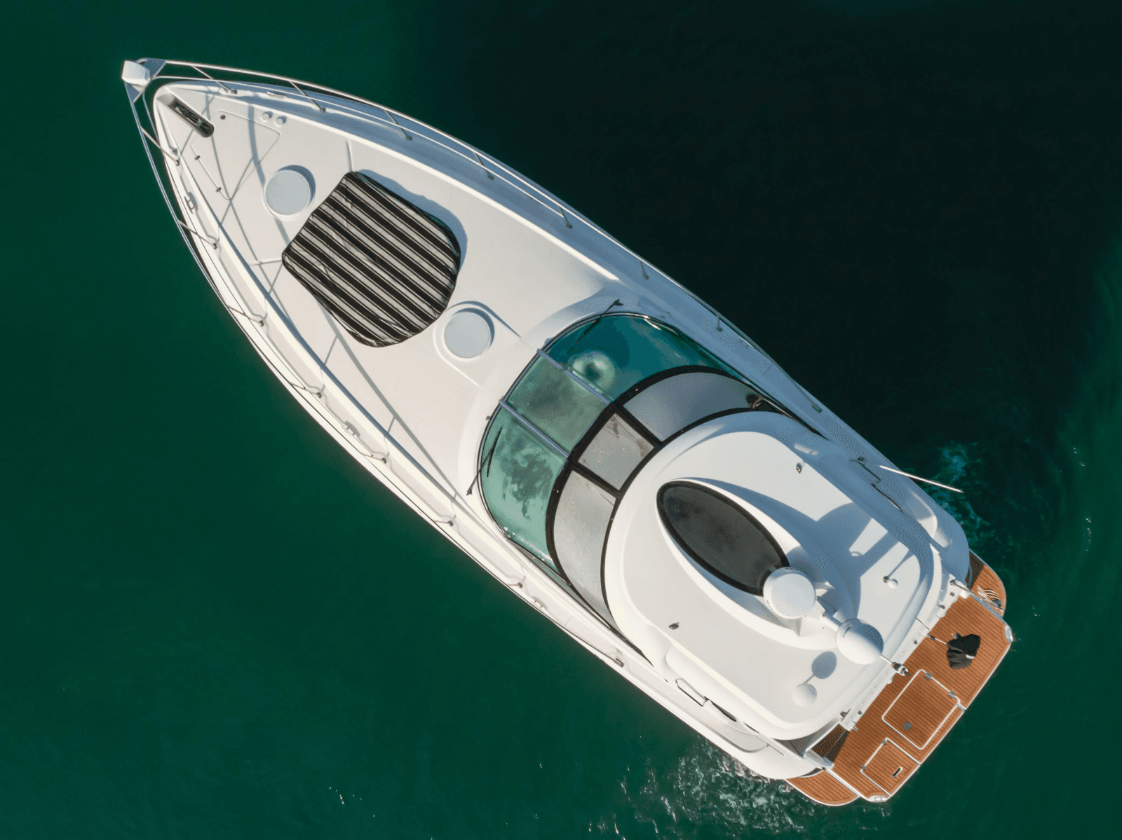 2006 Cruisers Yachts 420 Express - Photo 17