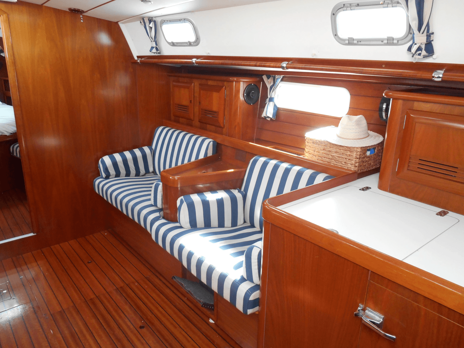 2000 Beneteau Oceanis 50 - Photo 4