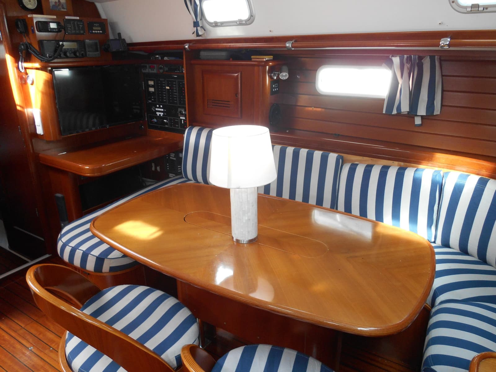 2000 Beneteau Oceanis 50 - Photo 25