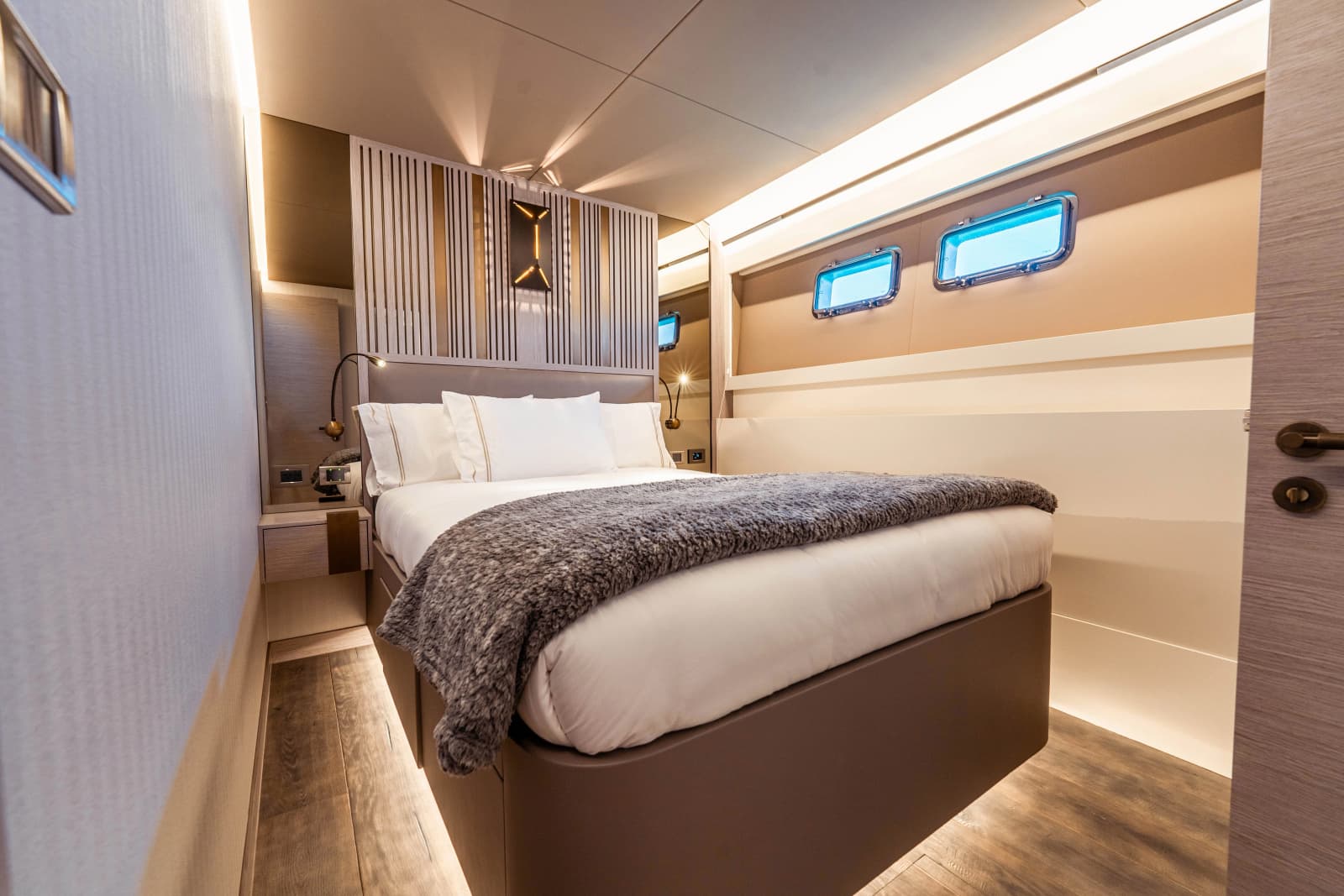 2023 Numarine 26XP - Photo 19