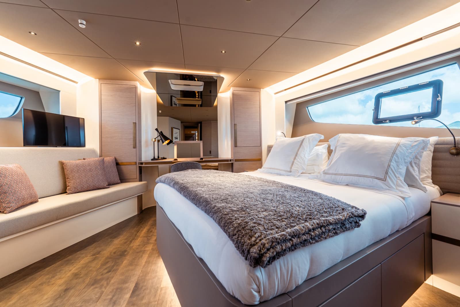 2023 Numarine 26XP - Photo 16
