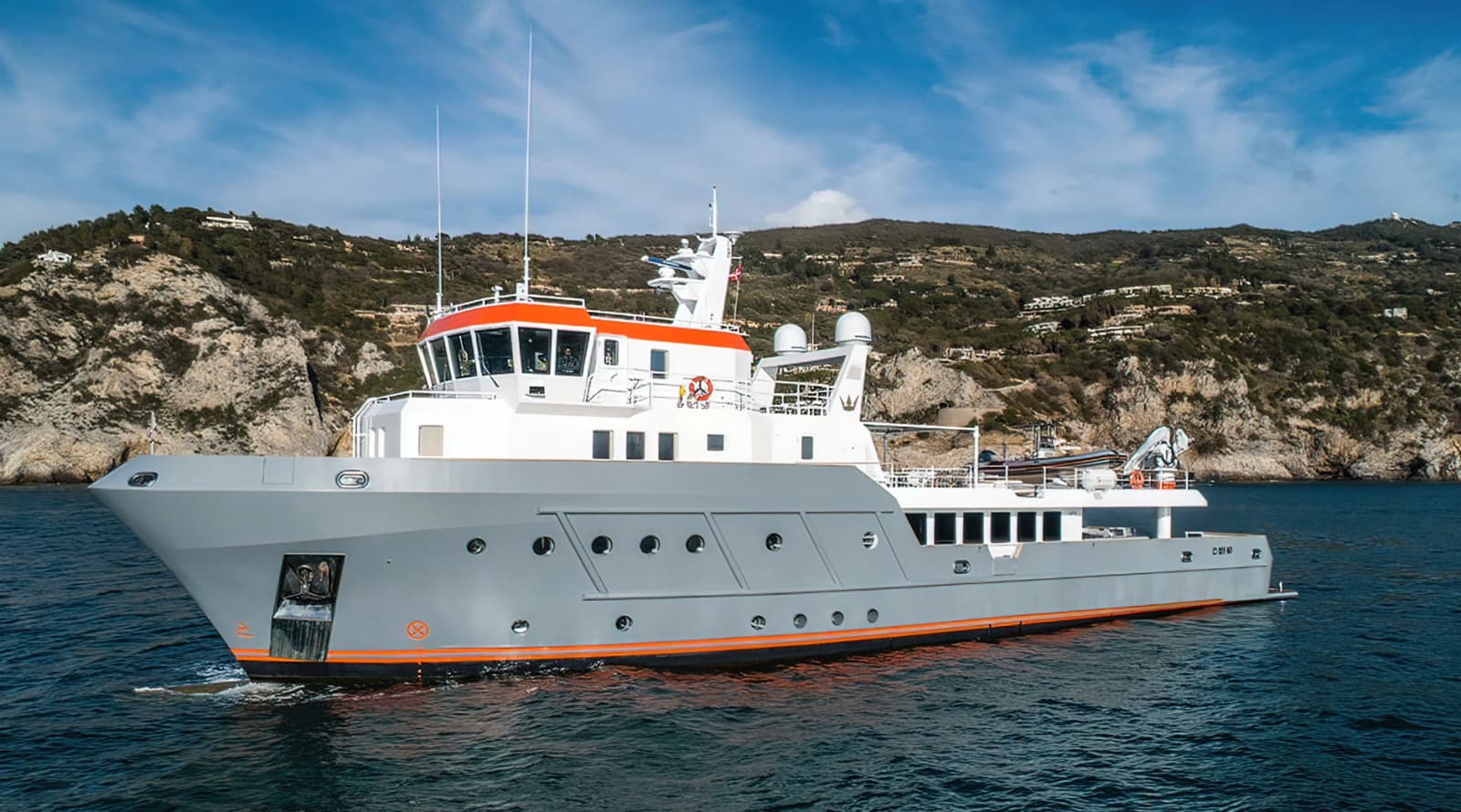 2028 Ocean King Explorer 130 - Photo 2