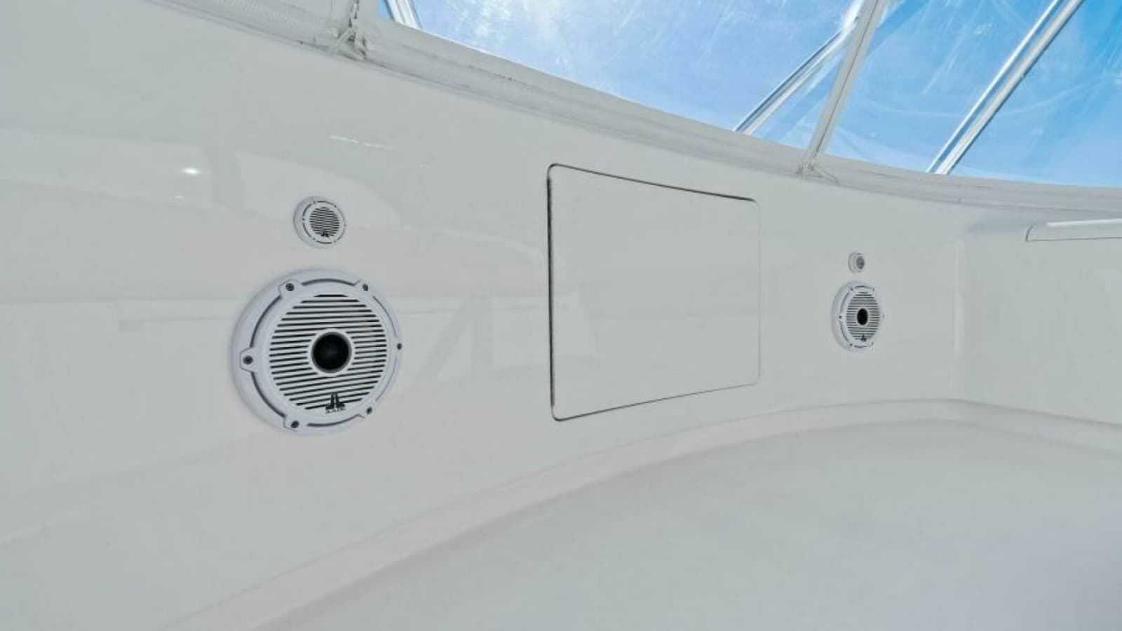 2013 Viking 55 Convertible - Photo 28