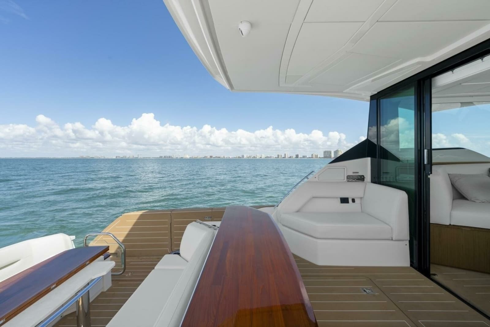 2023 Tiara Yachts EX 60 - Photo 39