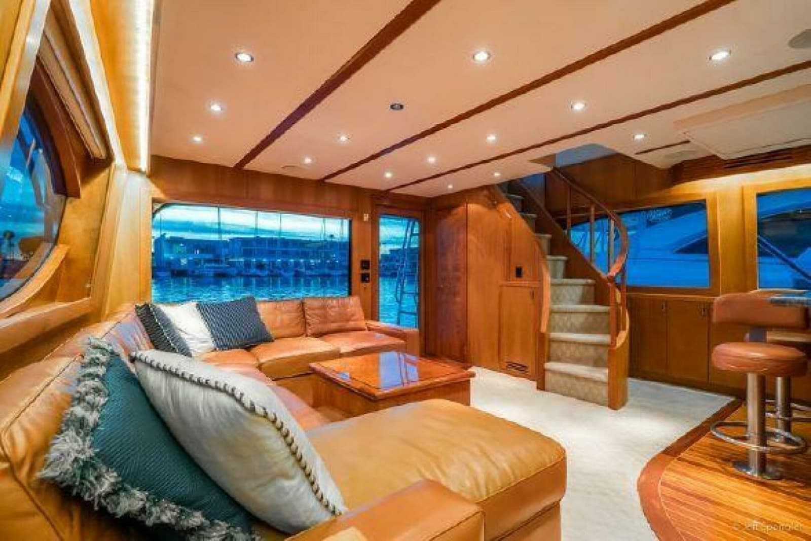 2008 Hatteras 77 Enclosed Bridge - Photo 8