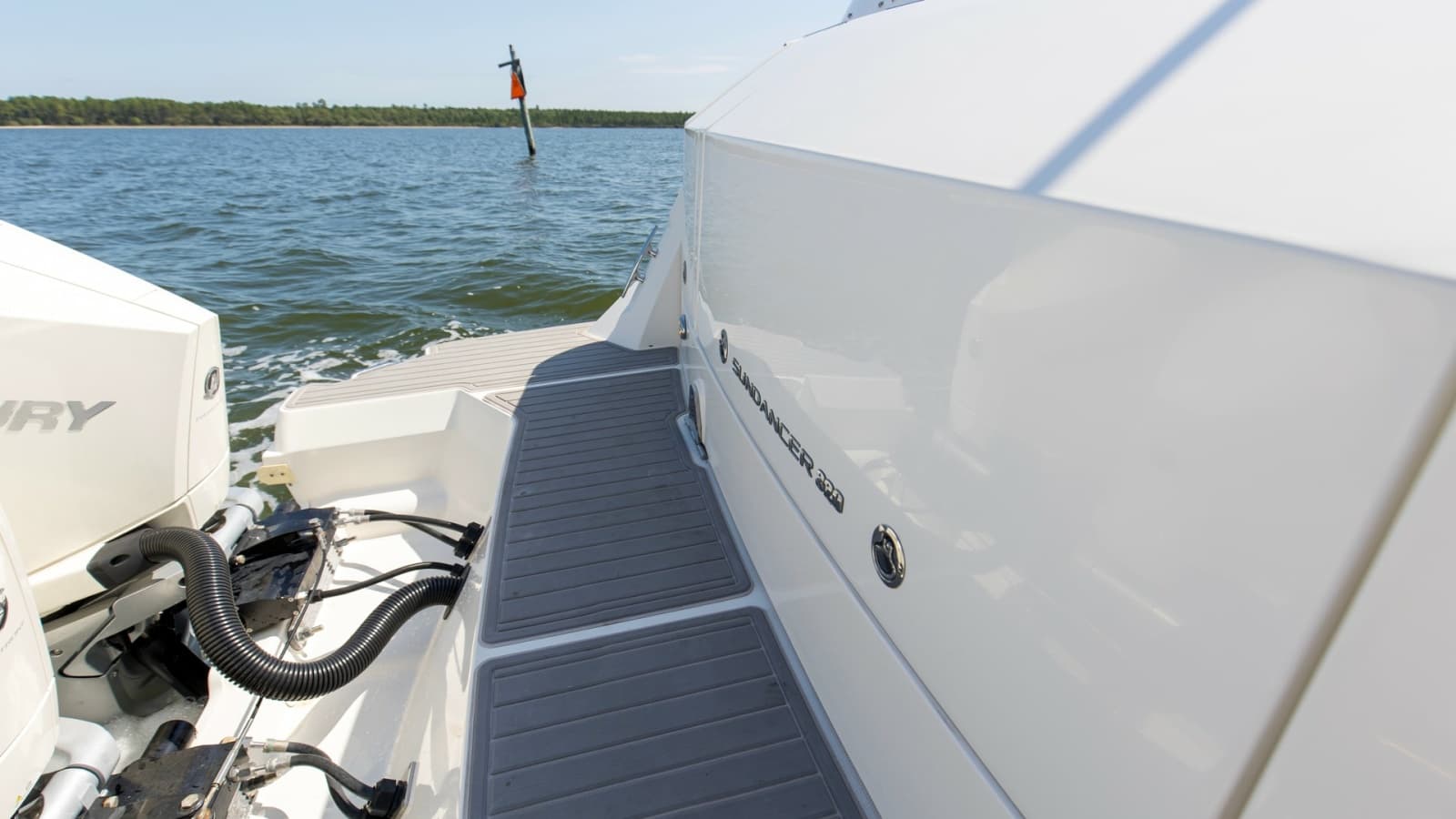 2022 Sea Ray 320 Sundancer OB - Photo 29