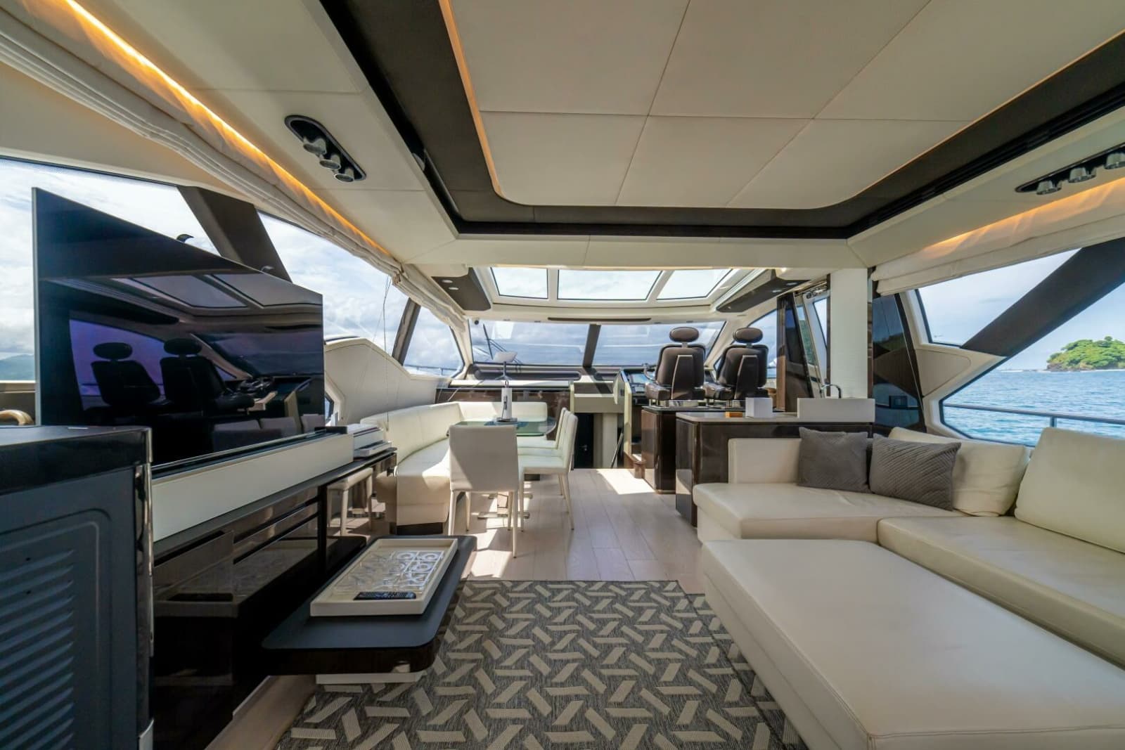2017 Azimut 77S - Photo 2