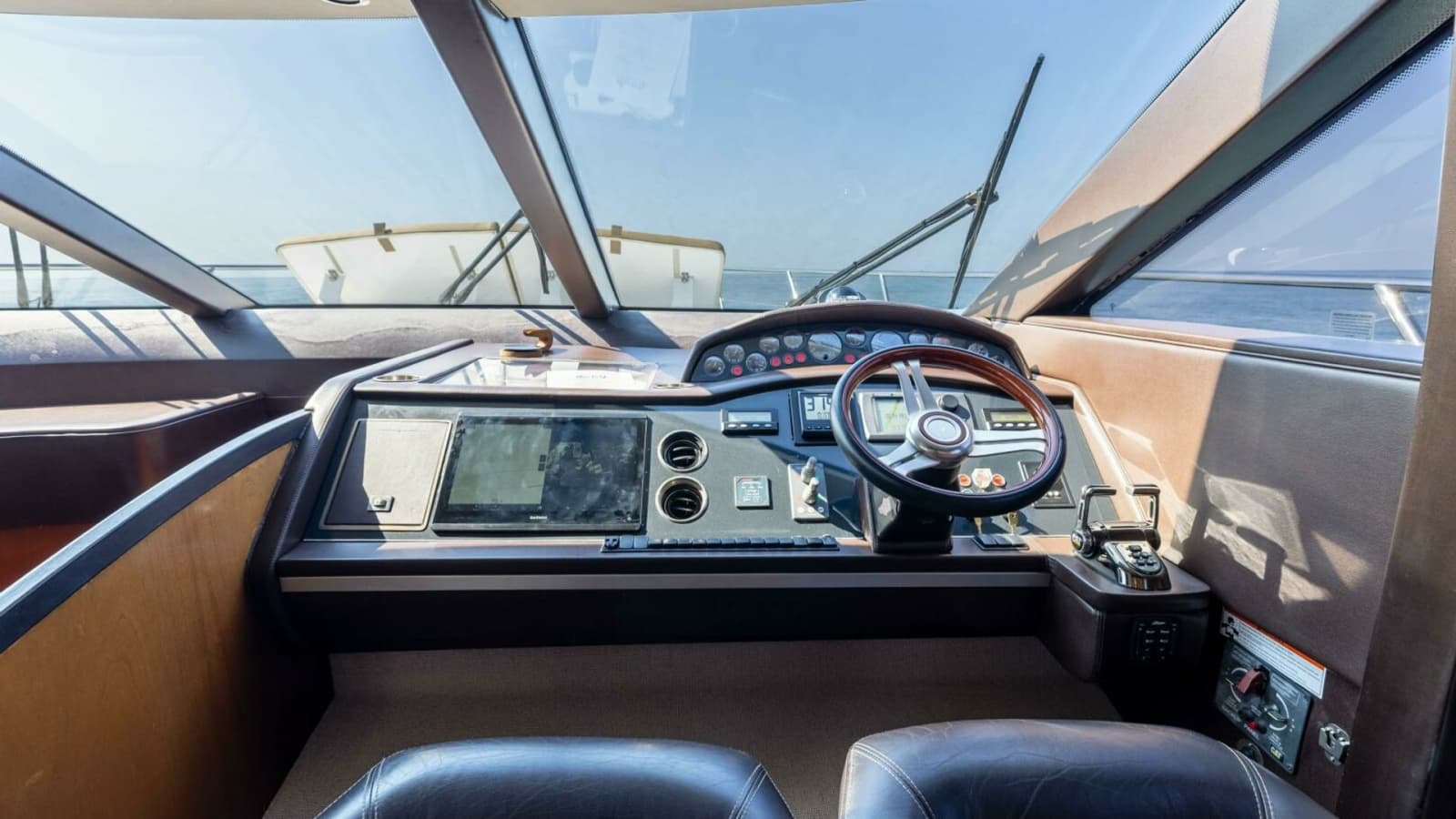 2011 Princess 64 - Photo 6