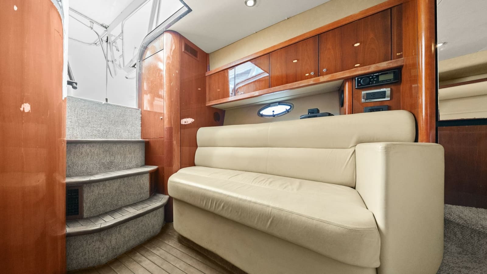 2005 Sunseeker 37 Sport Tower - Photo 14