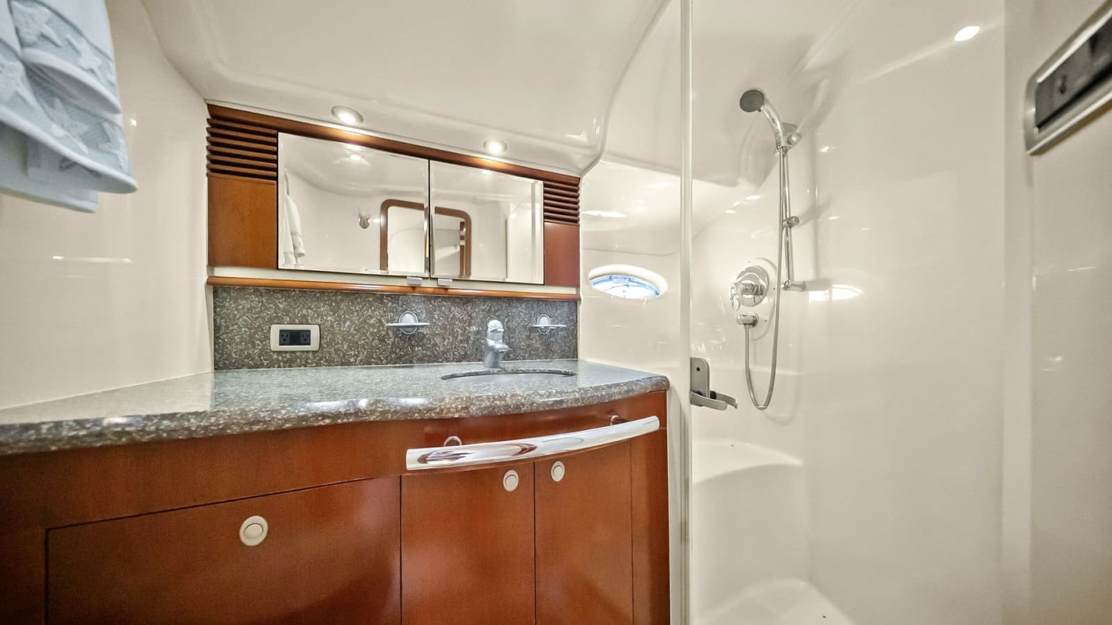 2005 Sea Ray Sundancer 500 - Photo 24