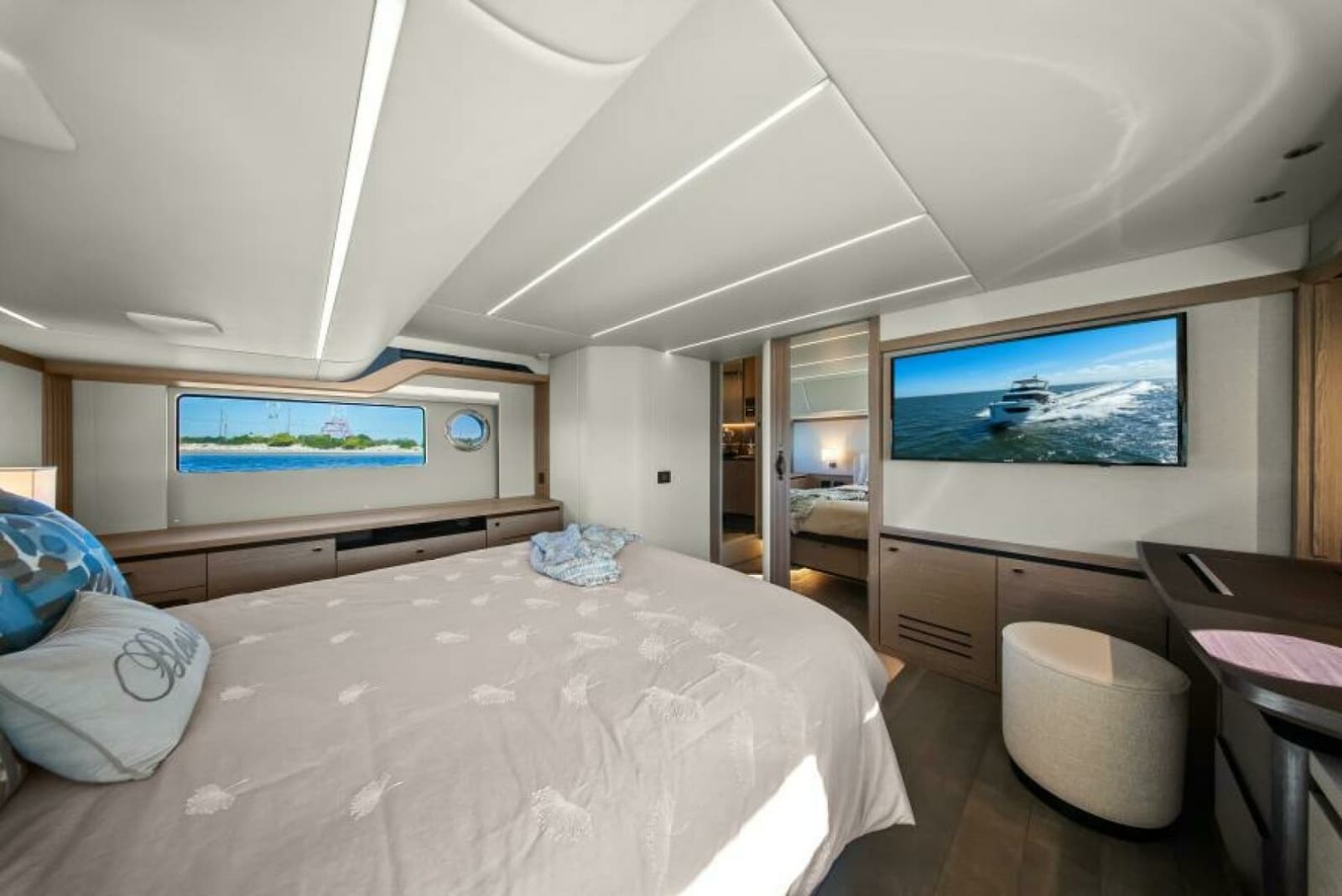 2025 Absolute Navetta 53 - Photo 16