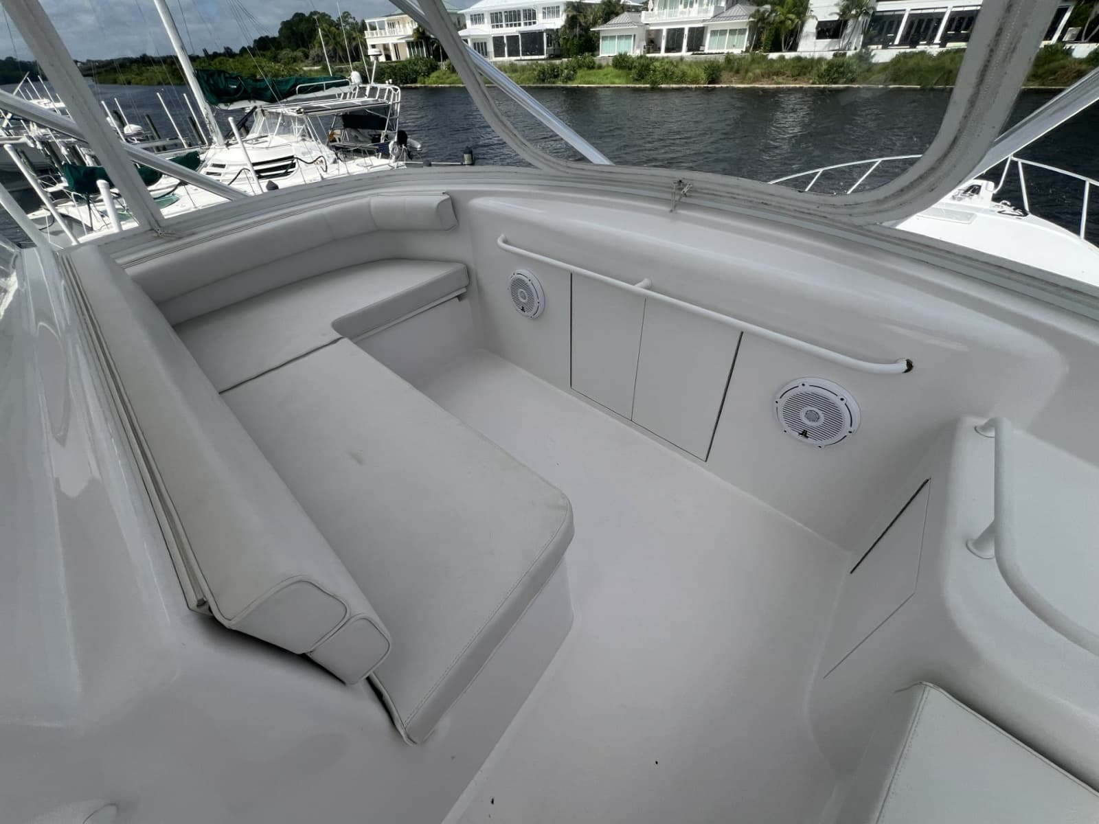2013 Hatteras GT 54 - Photo 7