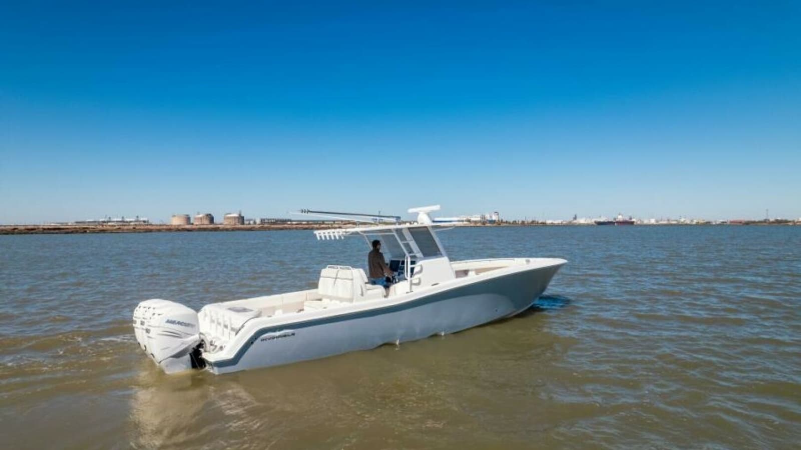 2019 Invincible 39 Open - Photo 49