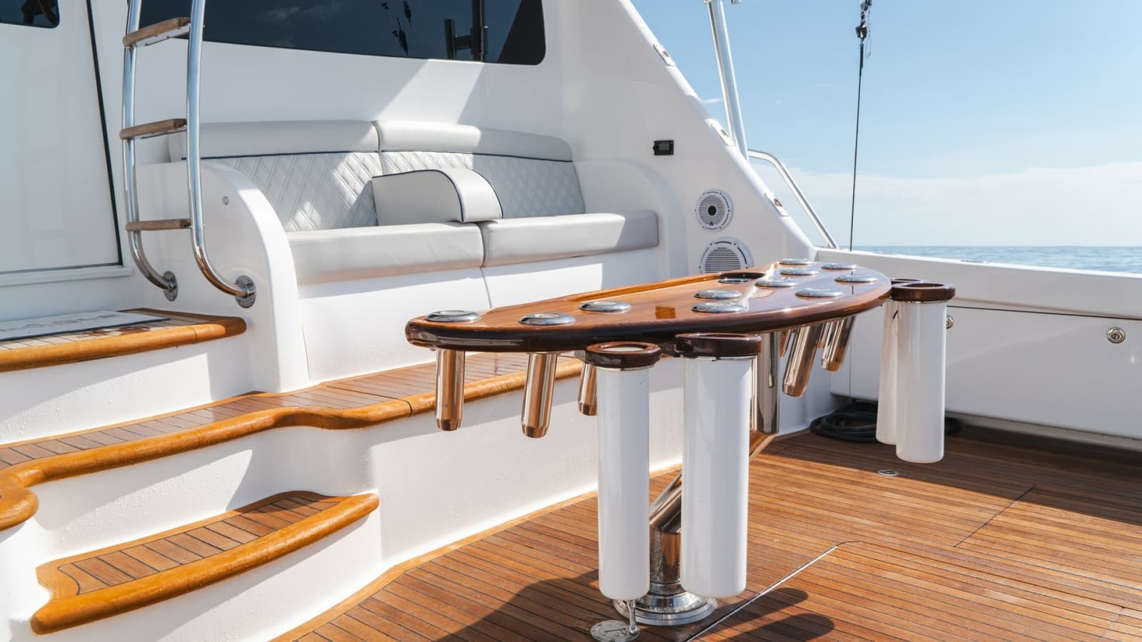 2014 Viking 66 Convertible - Photo 27