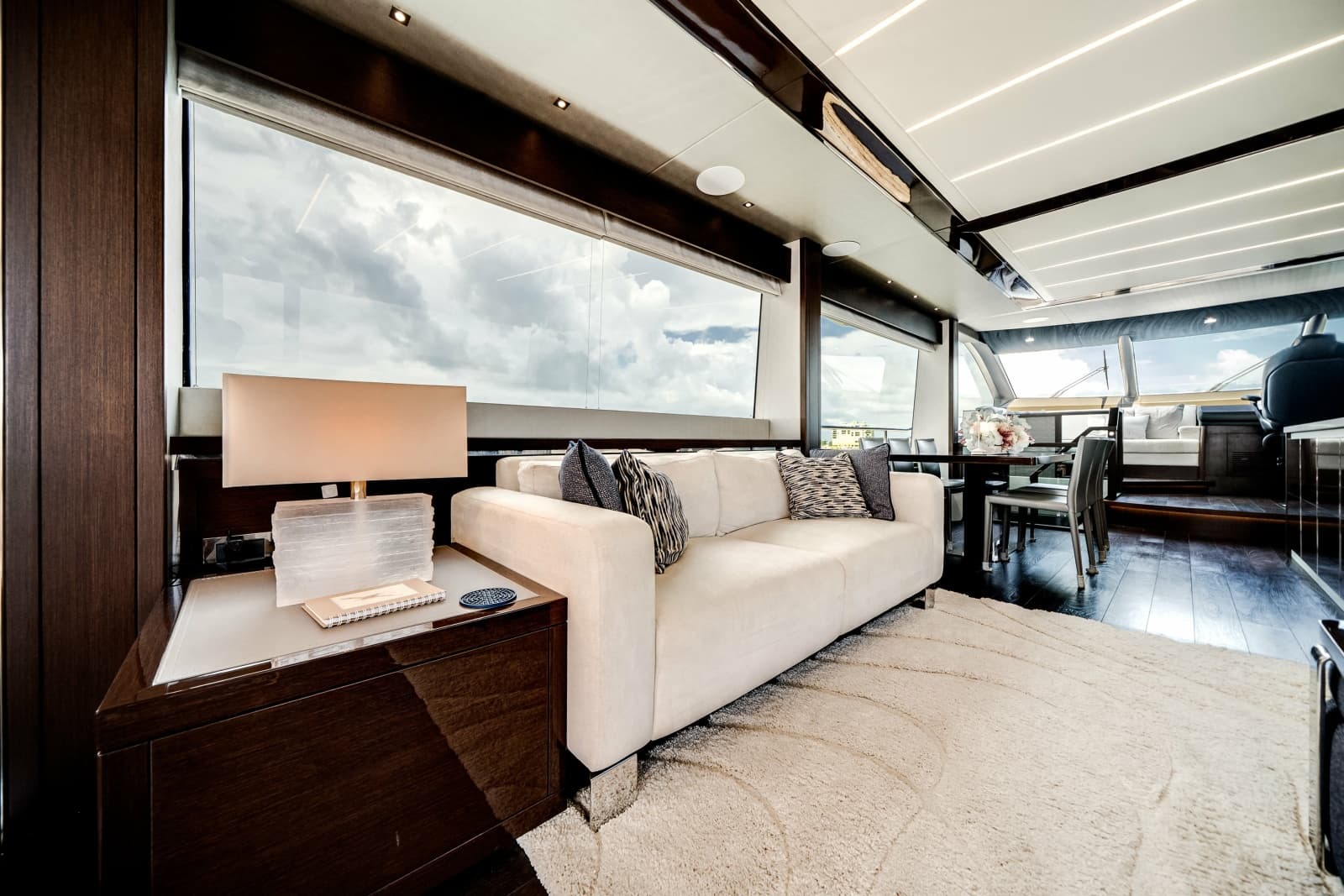 2019 Sunseeker 76 Flybridge - Photo 5