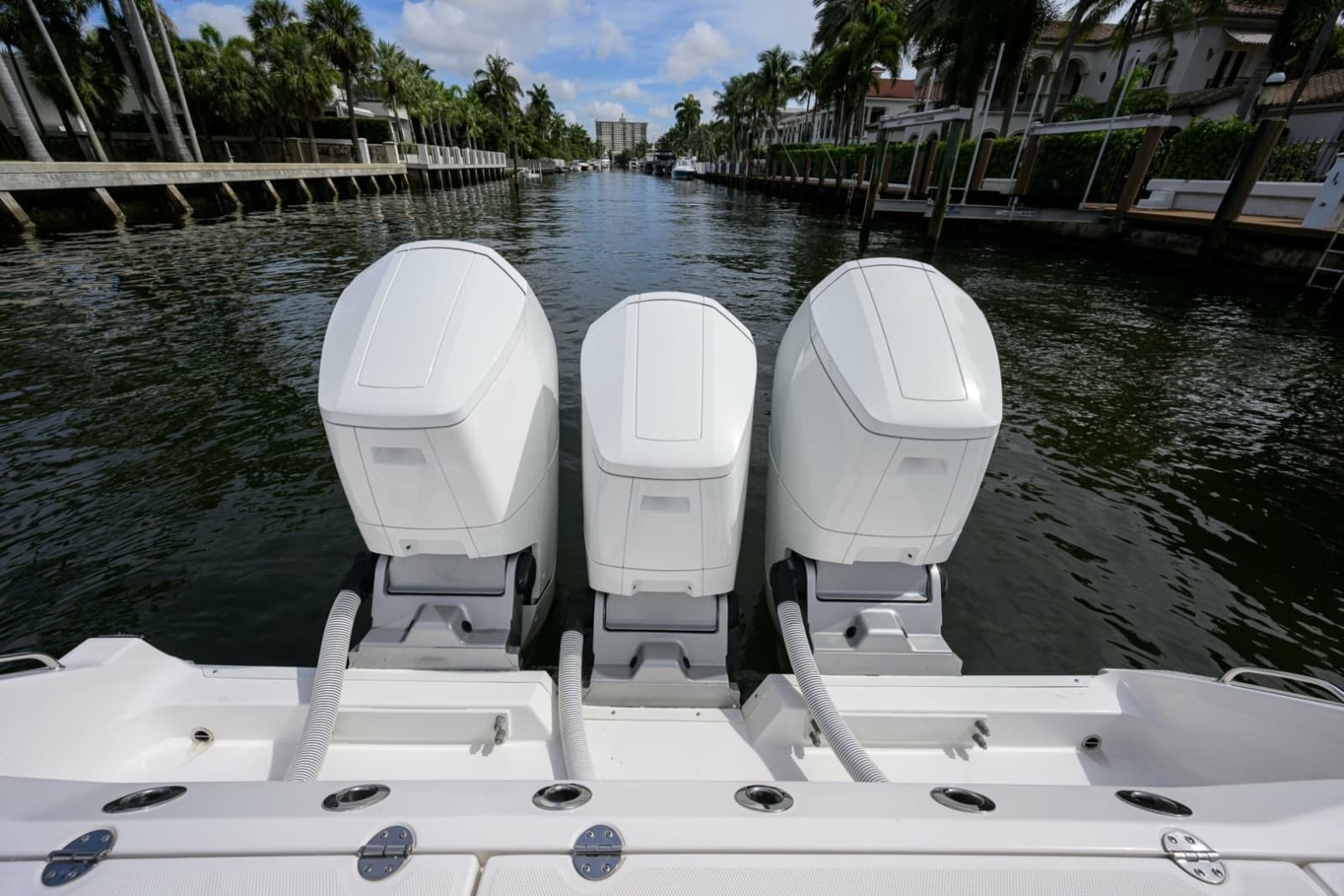 2023 Everglades 455 Center Console - Photo 33
