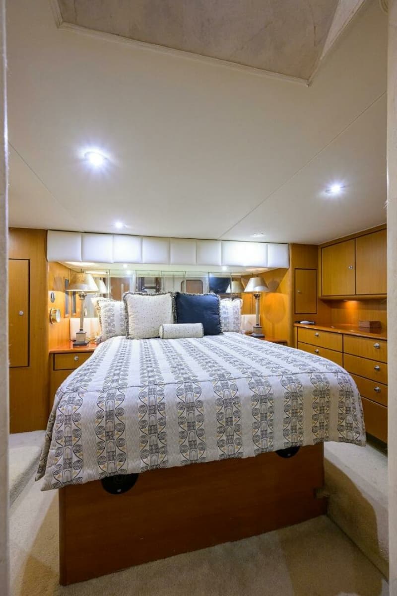 2001 Ocean Yachts 56 Super Sport - Photo 57