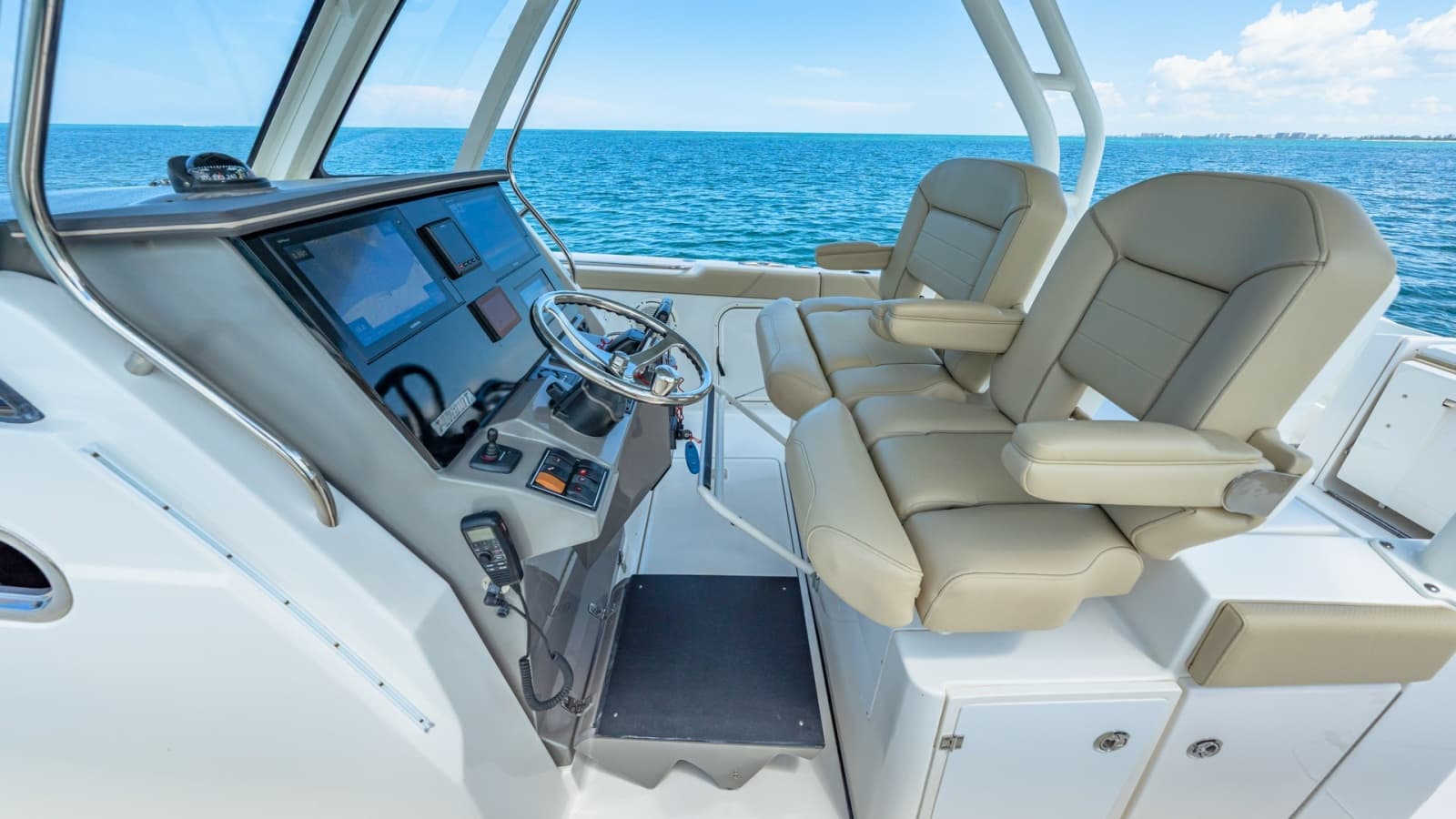 2019 Pursuit S 328 - Photo 30